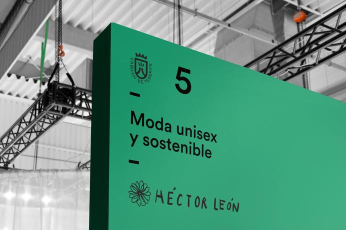 Wall mockup derecha